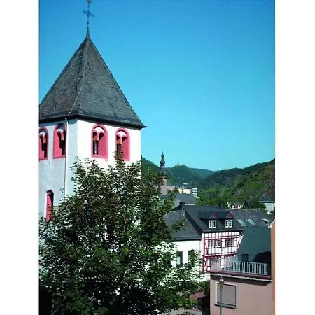 Am Alten Kirchplatz 5 *